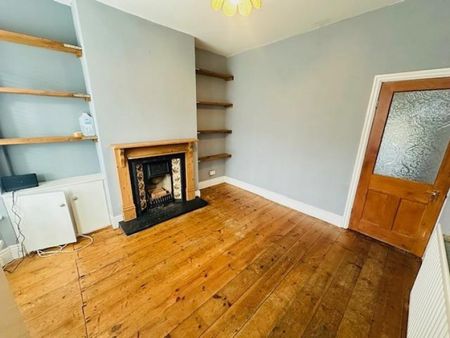 3 bedroom House To Let - Photo 3