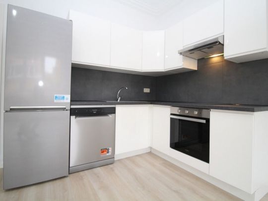 Place Flagey - Appartement 2 Ch de +/- 70 m² + Terrasse - Ixelles - Foto 1