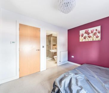 4 bedroom terraced house to rent - Photo 4