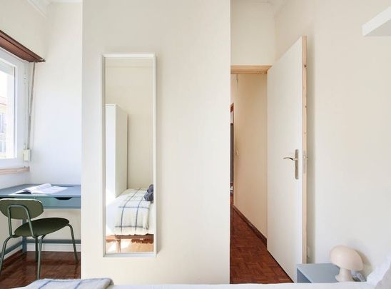 Rua Coronel Marques Leitão, Lisbon, Lisbon 1700-123 - Photo 1