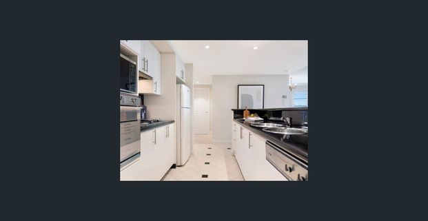 Spacious living in the heart of Rose Bay - Photo 1