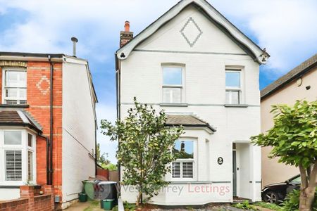 3 bedroom terraced house to rent - Photo 2