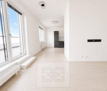 Pronájem bytu 3+kk 90 m2 - Фото 3