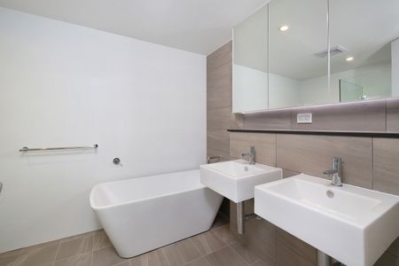 18/7-9 Campbell Crescent, Terrigal NSW 2260 - Apartment For Rent | Domain - Photo 4