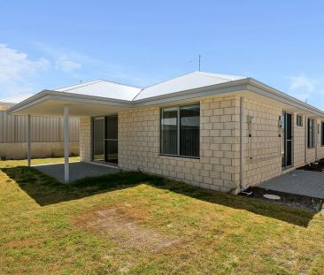 Room to Live, Close to the Coast - Photo 4