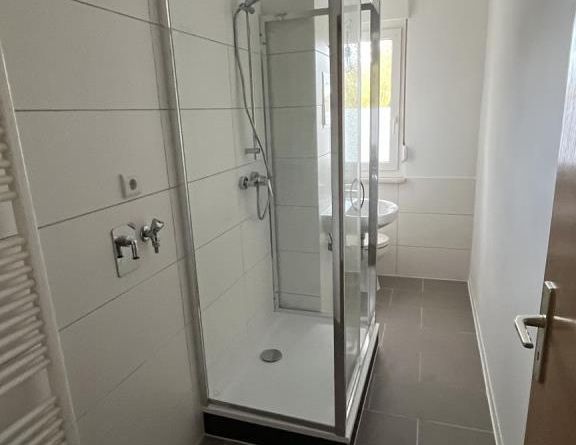 Renovated 3-room apartment - Photo 1