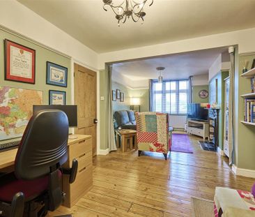 3 bedroom semi-detached house to rent - Photo 3