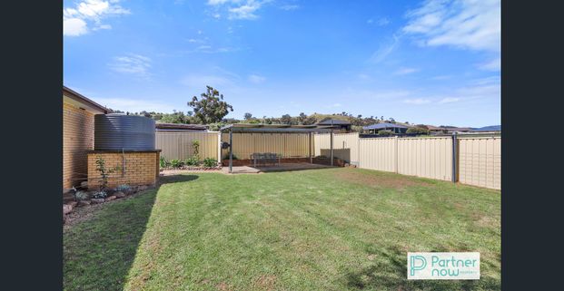 Neat & well-maintained home - Photo 1