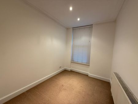 2 Bed Flat, Barry Road, SE22 - Photo 5