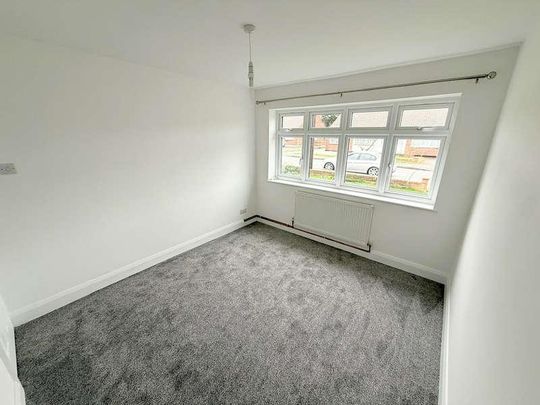 Keswick Avenue, Hullbridge, SS5 - Photo 1