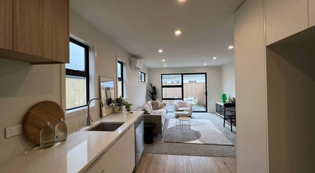 2 Bedroom Naenae - Photo 1