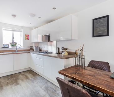 Ref: SM - Webber Street - Photo 4