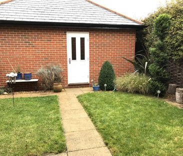 3 bedroom semi-detached house to rent - Photo 3