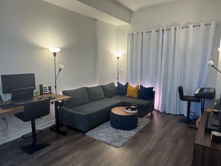 For Lease - 2560 Eglinton Avenue Unit# 315, Mississauga, Ontario - Photo 2