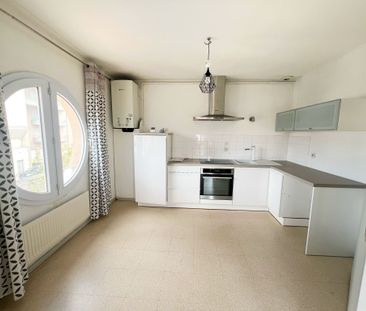 Location Appartement 2 pièces 48m² ROANNE 42300 - Photo 5