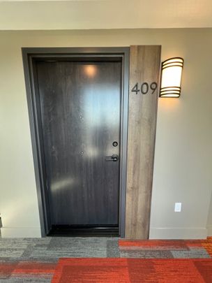 For Lease - 195 Hunter Street Unit# 409, Peterborough Central, Ontario - Photo 1