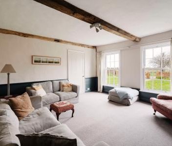 Blue Gates Farmhouse, Alresford, CO7 - Photo 1