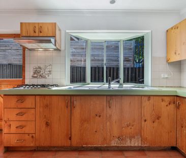 Character Home In A Prime Location! - Photo 5