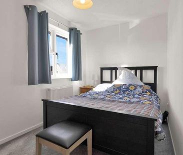 Woodhouse Close, Cirencester, Gloucestershire, GL7 - Photo 3