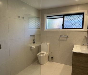 MODERN TWO BEDROOM DUPLEX IN PRIME PALM BEACH LOCATION - Photo 6