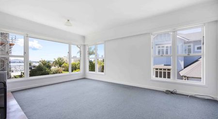 Location & Size - Photo 2