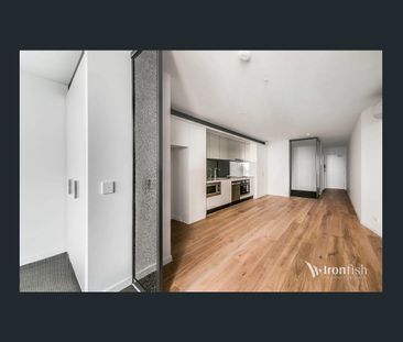 THE NEW YORK SIDE OF TOWN 1 BED + STUDY APARTMENT - Photo 3