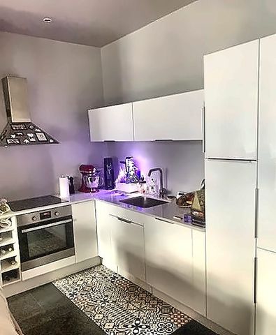 Location Appartement 3 pièces 78m² LYON 6ème - Photo 4