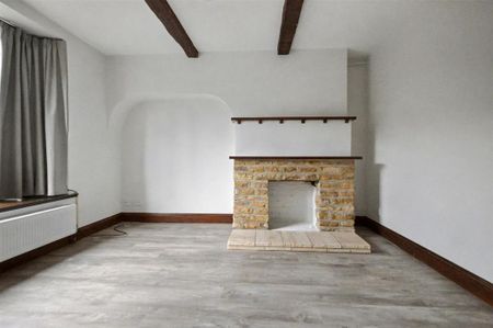 2 bedroom maisonette to rent - Photo 5