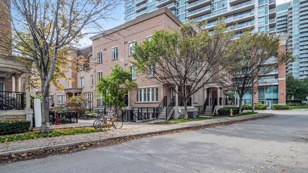 For Lease - 50 Western Battery Road Unit# 901, Toronto, Ontario - Photo 1