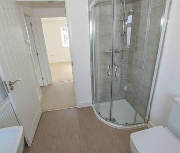 2 bedroom semi-detached house to rent - Photo 5