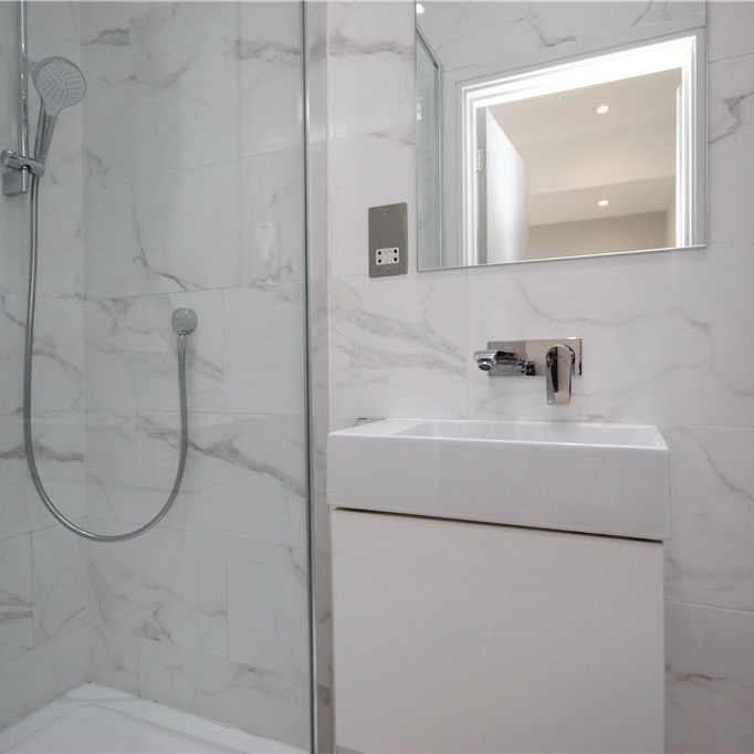 Walpole Court, Ealing Green, Ealing, W5 5ED - Photo 1