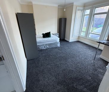 Room in a Shared House, Goodmayes Avenue, IG3 - Photo 5