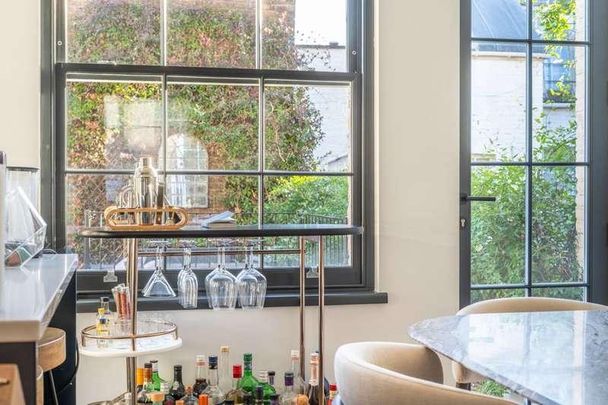 Campden Hill Road, Hillgate Village, W8 - Photo 1