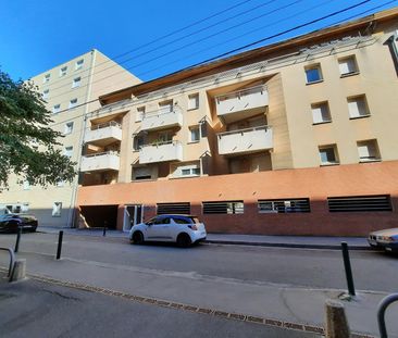 TOULOUSE / Location Appartement 1 Pièce 30 m² - Photo 2