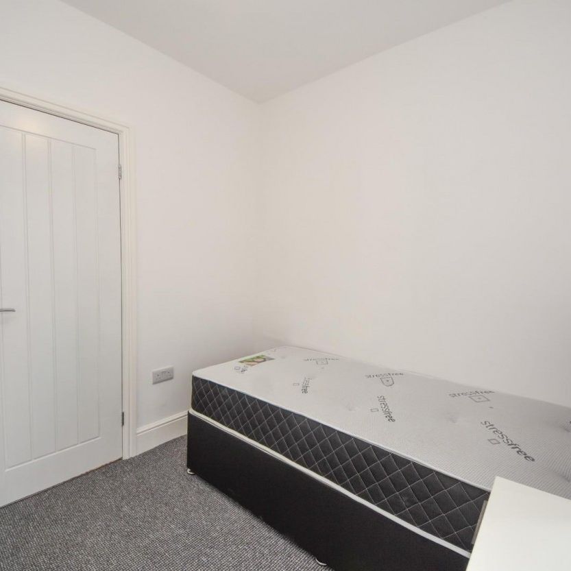 1 bed Room for Rent - Photo 1