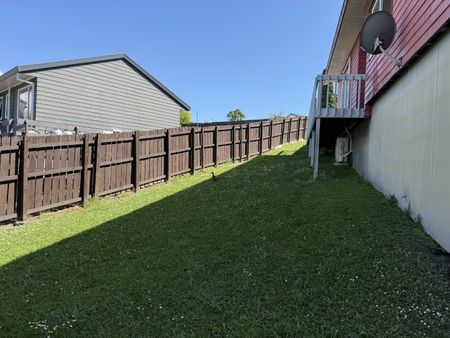 Family Home + Large Yard - Great Opportunity - Photo 3