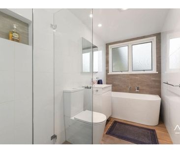 Single Level Family Home - Photo 4