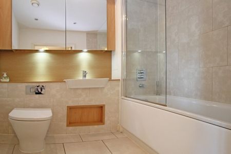 1 Bed Flat, Marner Point, E3 - Photo 5