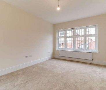 Leckhampton, GL53 - Photo 1