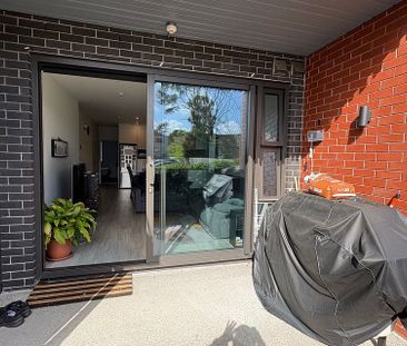 Sunny 2-bedroom ground floor apartment - Photo 4