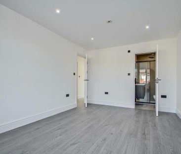 3 bedroom apartment to rent - Photo 2