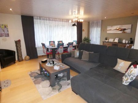 Geräumige 3-Zimmer-Wohnung mit großem Sonnenbalkon im Zweifamilienhaus - Photo 2