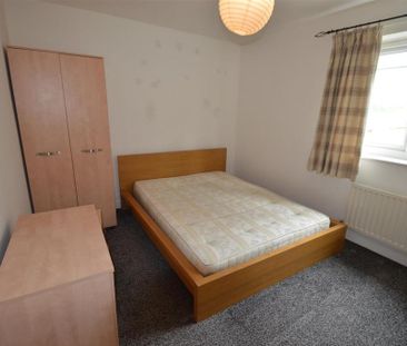 4 bedroom house to rent - Photo 2