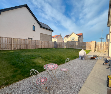 11 Pincott Parkway, Edinburgh, EH17 8ZS - Photo 4