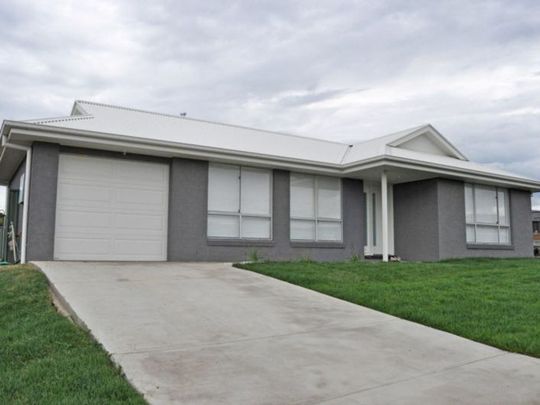 VERY STYLISH HOME - Photo 1