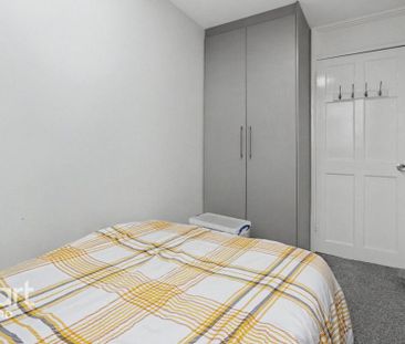 3 bedroom end of terrace house to rent - Photo 6