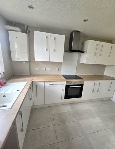 GunterRoad, PypeHayes, Erdington - Photo 4