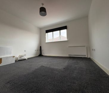 PeelDrive, Wilnecote, TAMWORTH - Photo 1