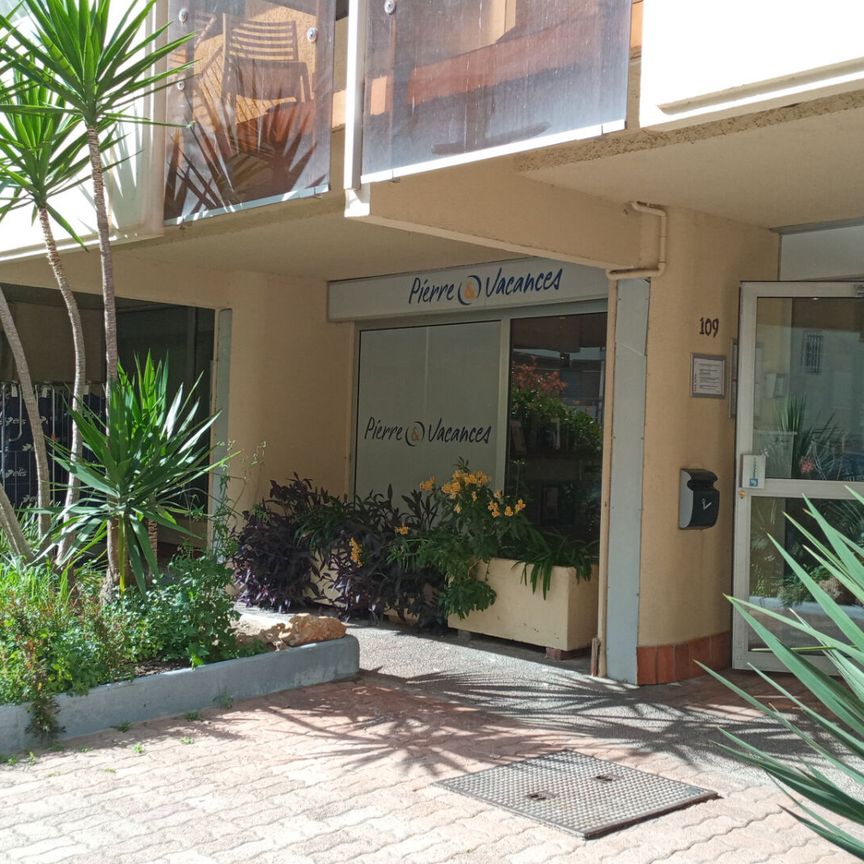 Studio meublé tout collectif + électricité proche mer, - Photo 1