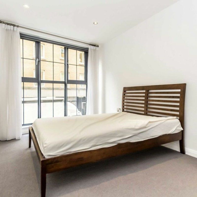 Plumbers Row, Aldgate, E1 - Photo 1